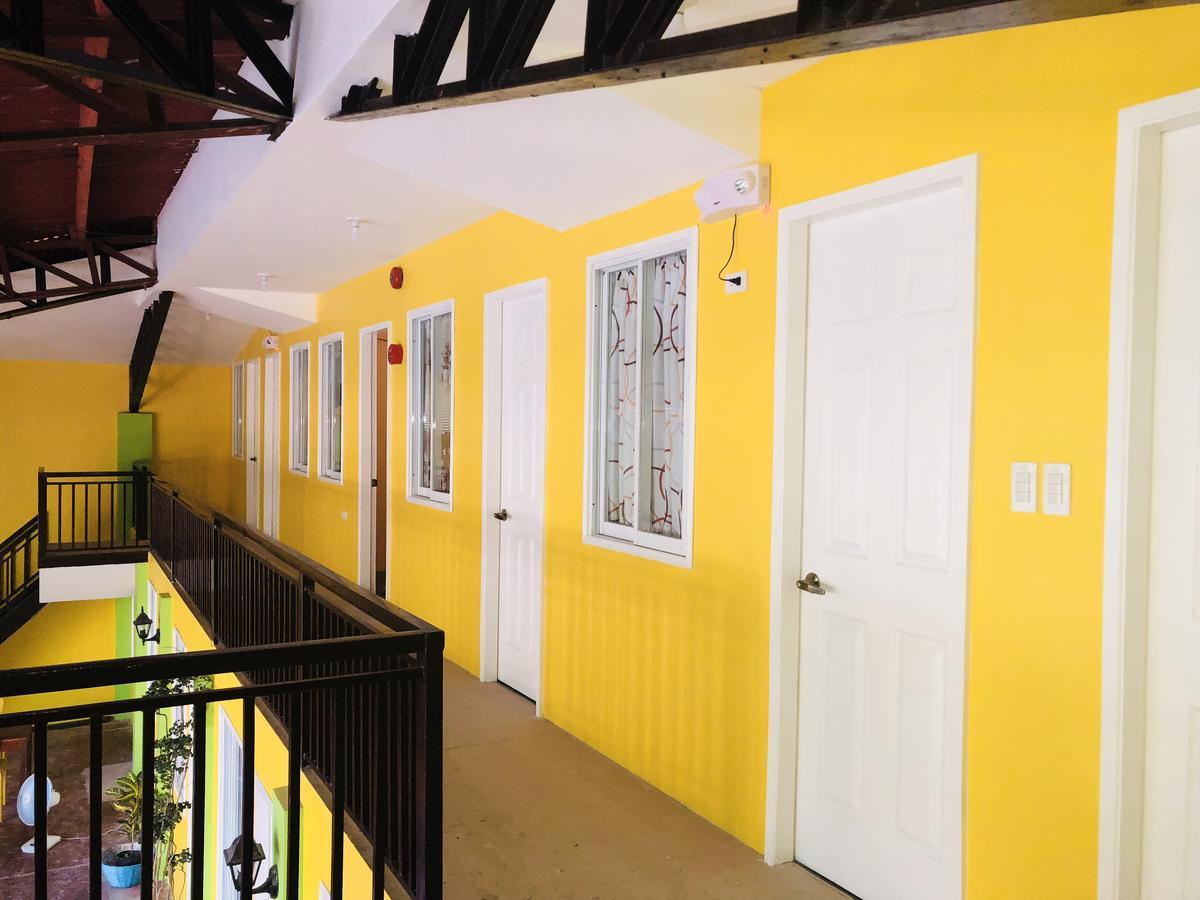 Colors Boutique Hostel 푸에르토프린세사 외부 사진